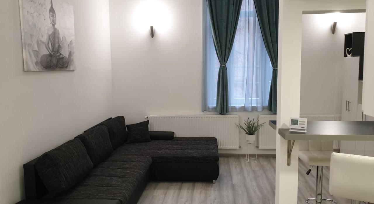 Ferienwohnung Belvarosi Apartman 2 Miskolc Exterior foto